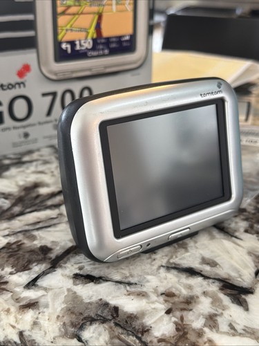 Tomtom 700 automotive gps - automotive,